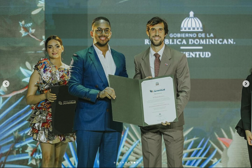 WIlliam Ramos Recibe Premio Nacional de la Juventud 2024