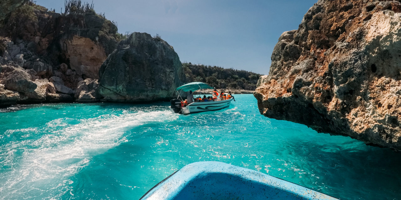 Excursión a Bahía de las Aguilas