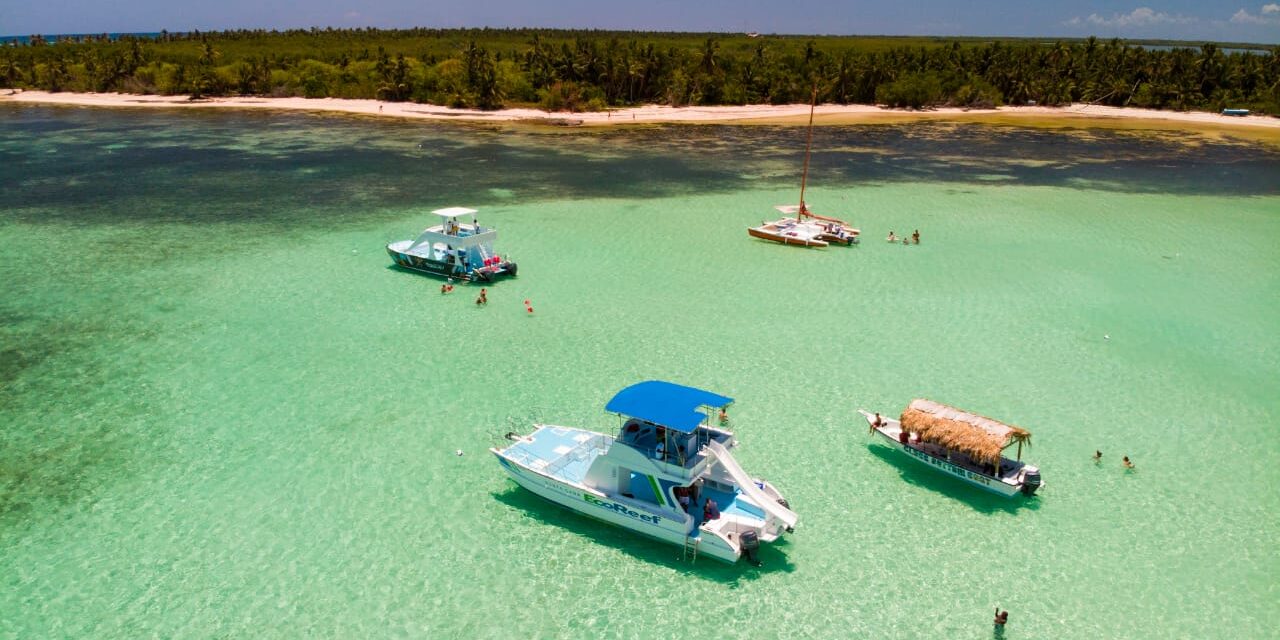 Excursión Catamarán PRIVADO por Playas de Punta Cana