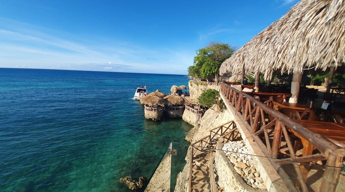 Excursión Cayo Arena + Luperón: Fricolandia, Playas Vírgenes e historia