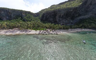 Excursión en Bote a Playa Fronton y Playa Madama en Samaná