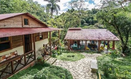 Villa en Los Cacaos de San Cristobal 4 Habitaciones Con Río Privado
