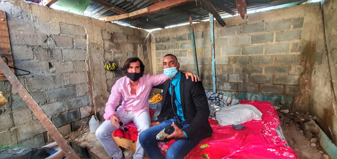 Cumpliendo el Sueño de Henry: Regalando una VIVIENDA con dignidad