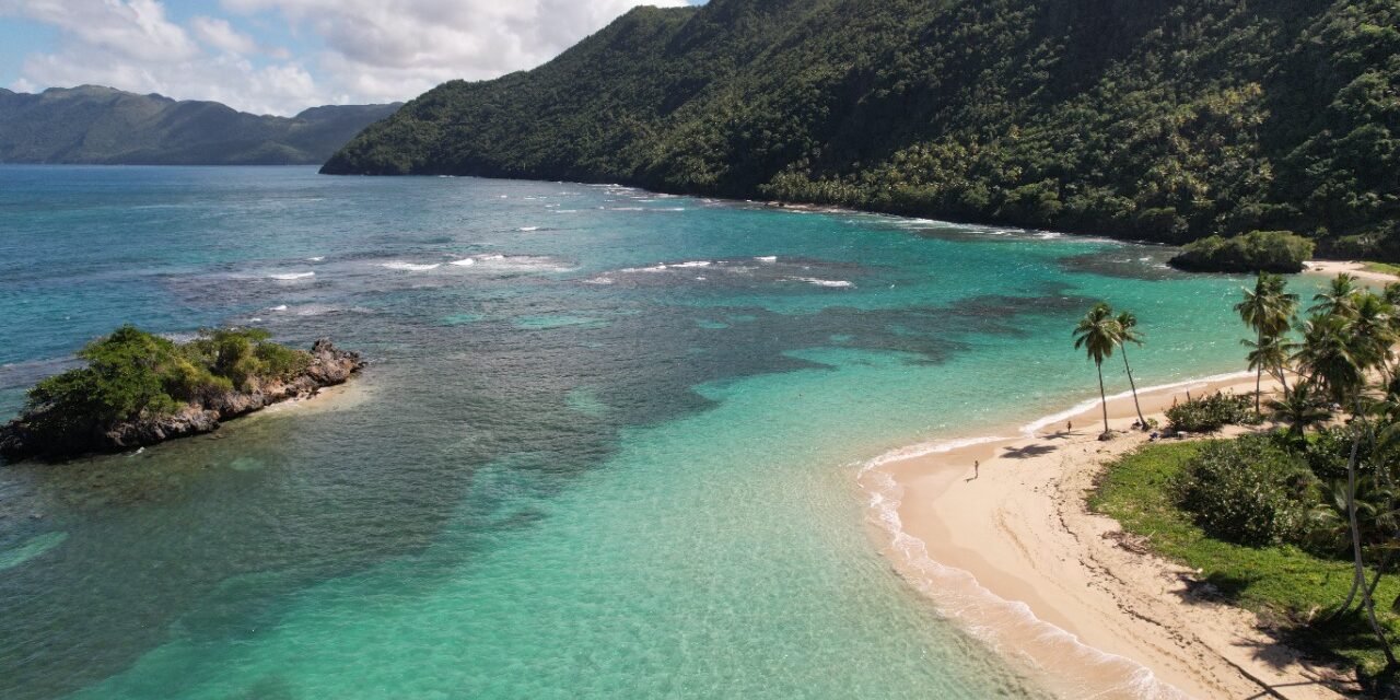 Excursión Playa Ermitaño, Playa Onda + Cascada El Castaño | El Valle, Samaná